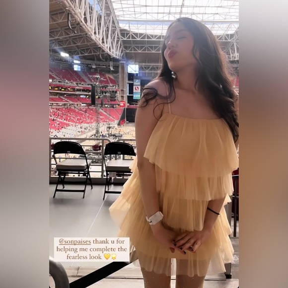 Cream Multi Ruffle Tiered Mini Dress NWT - Picture 5 of 5